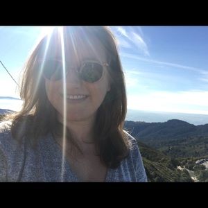 Meet your Posher, Caroline